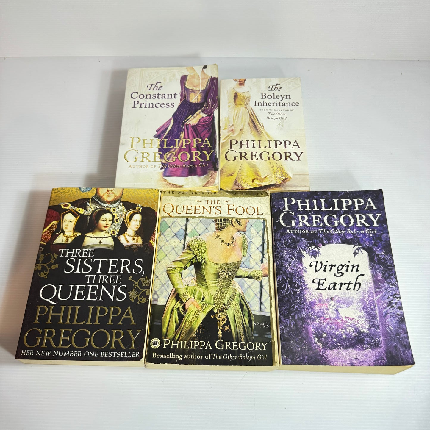 Philippa Gregory Book Bundle x 5 : The Boleyn inheritance, The Constant Princess, Virgin Earth, The Queen's Fool, Three Sisters, Three Queens (3273)