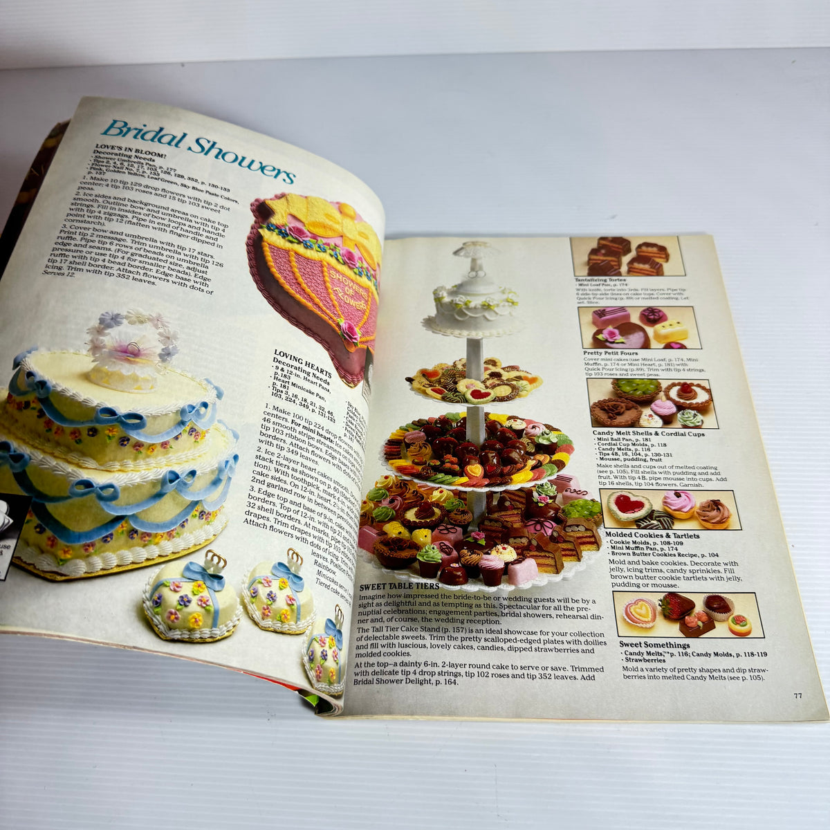 Cake Decorating Book Bundle x 2 : Woman's Realm Cake Icing - Christine France (Vintage 1984) & Cake Decorating 1987 Wilton Yearbook(3218)