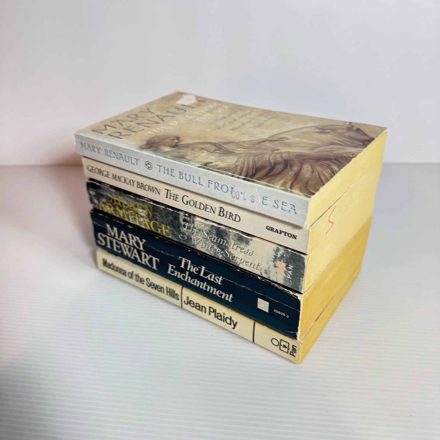 Historical Book Bundle x 5 Books Mixed Authors (2167)