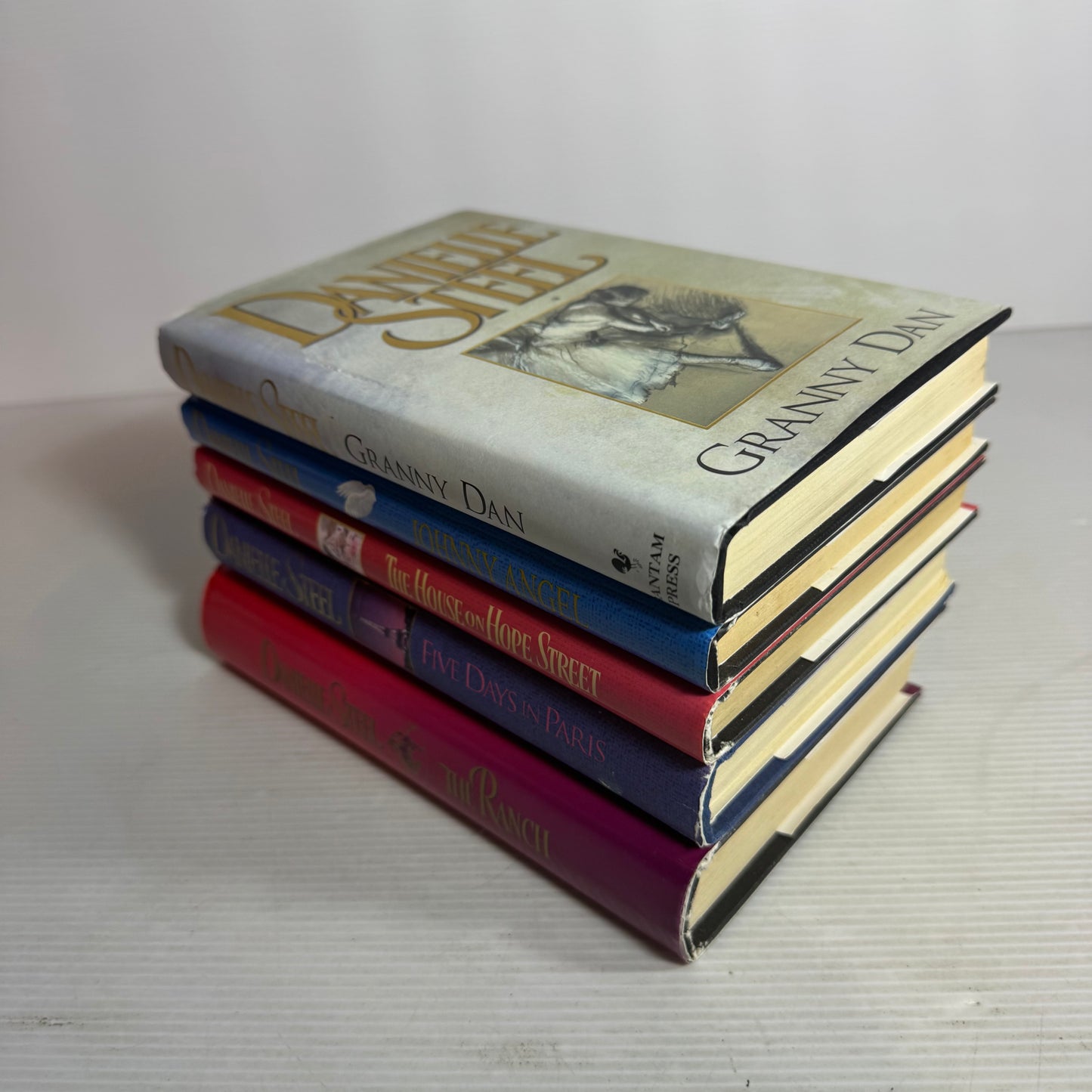 Danielle Steel Hardcover Book Bundle x 5 : The House on Hope Street, Johnny Angel, Granny Dan, Five Days in Paris, The Ranch (2826)