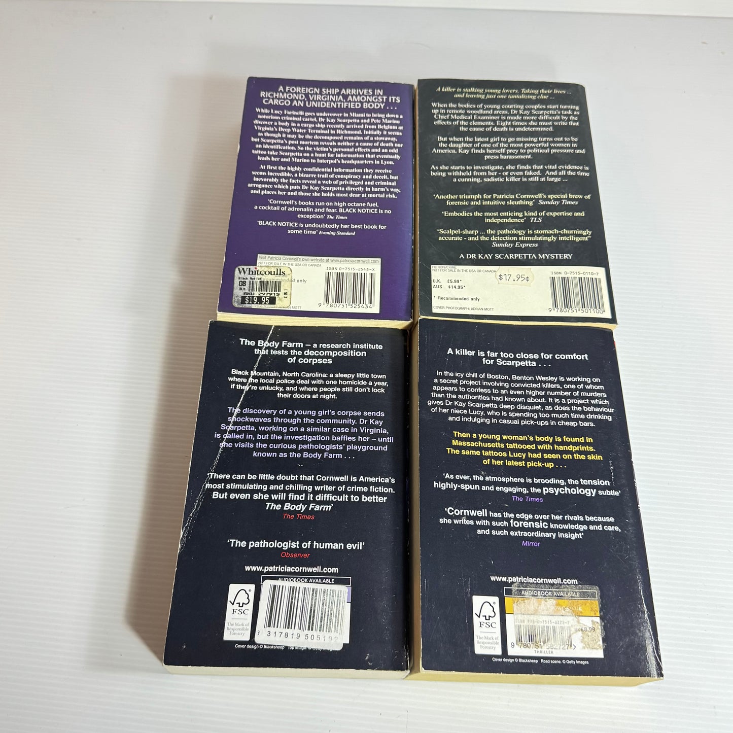 Patricia Cornwell Book Bundle x 4 Books : Black Notice, All That Remains, Predator, The Body Farm (3130)