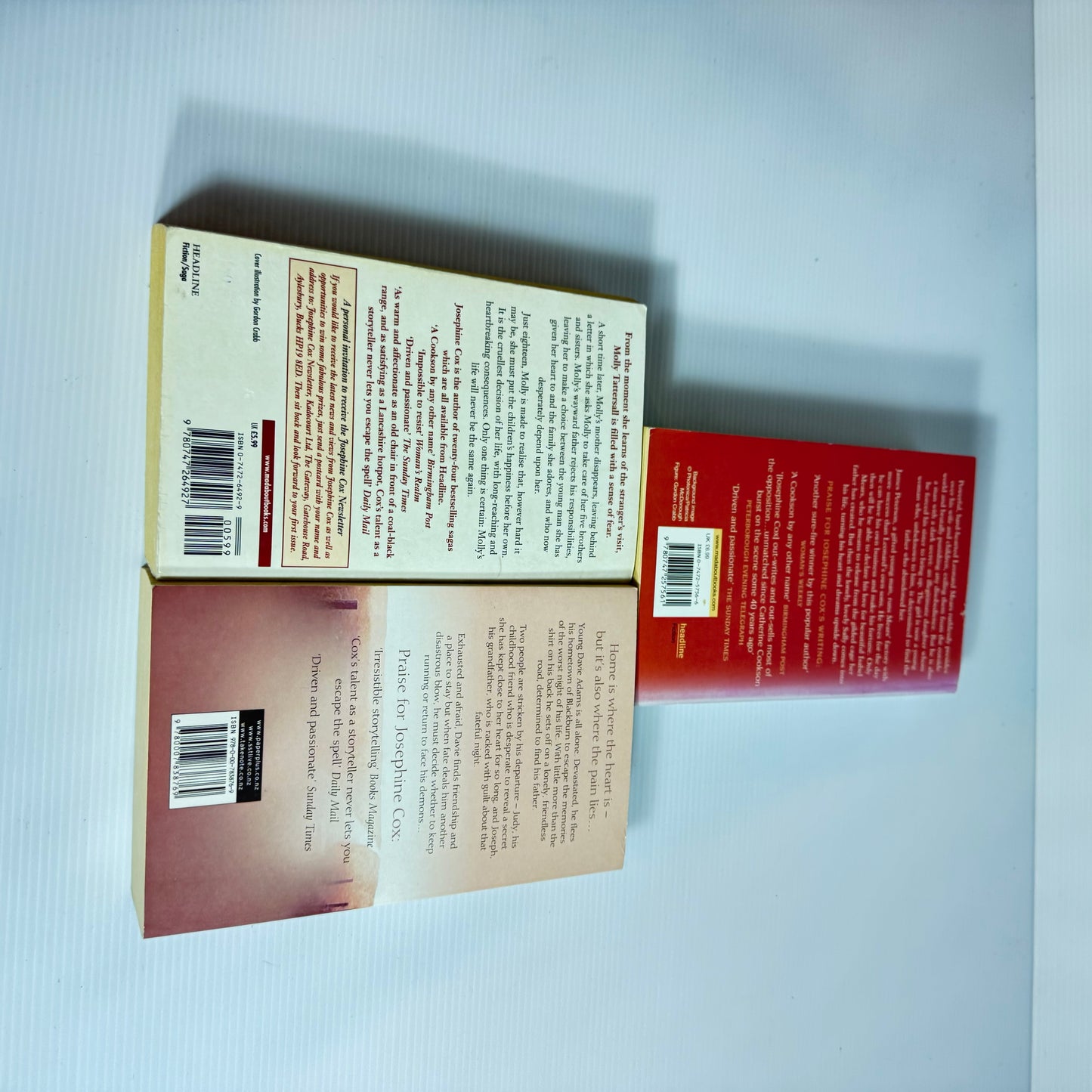 Josephine Cox Small Paperback Bundle x 3 : Looking Back, The Gilded Cage, The Loner (3091)