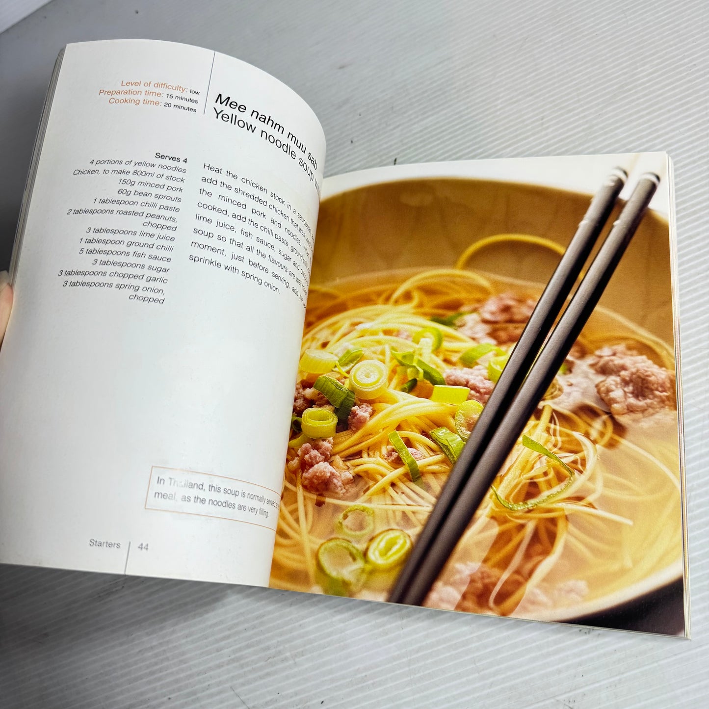 Thai Cookbook Bundle x 2 : Thailand & Australian Women's Weekly Easy Thai-Style Cookery (3042)