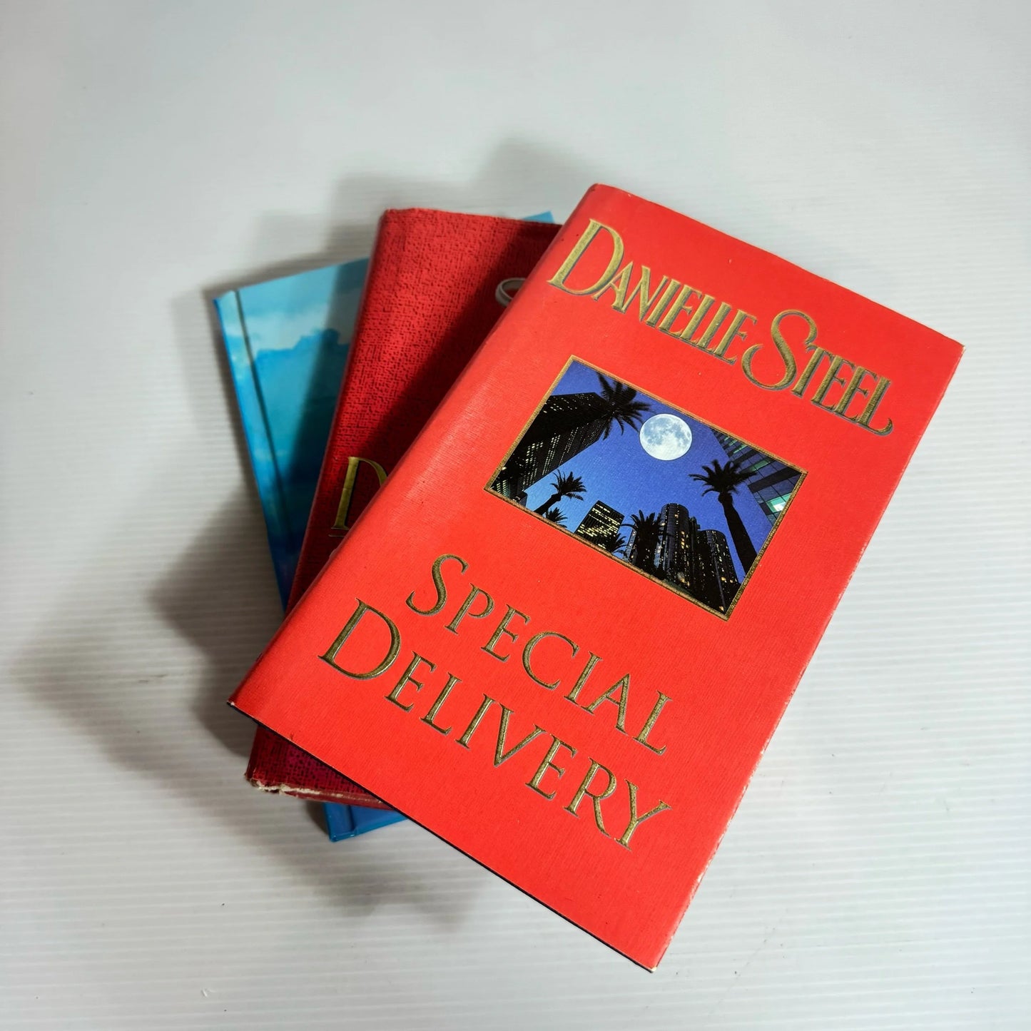 Danielle Steel Hardcover Book Bundle x 3 Books : Special Delivery, Miracle, Second Chance (2279)