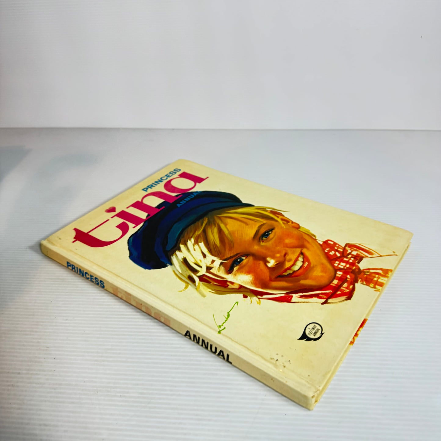 Princess Tina - A Fleetway Annual (Vintage 1975)