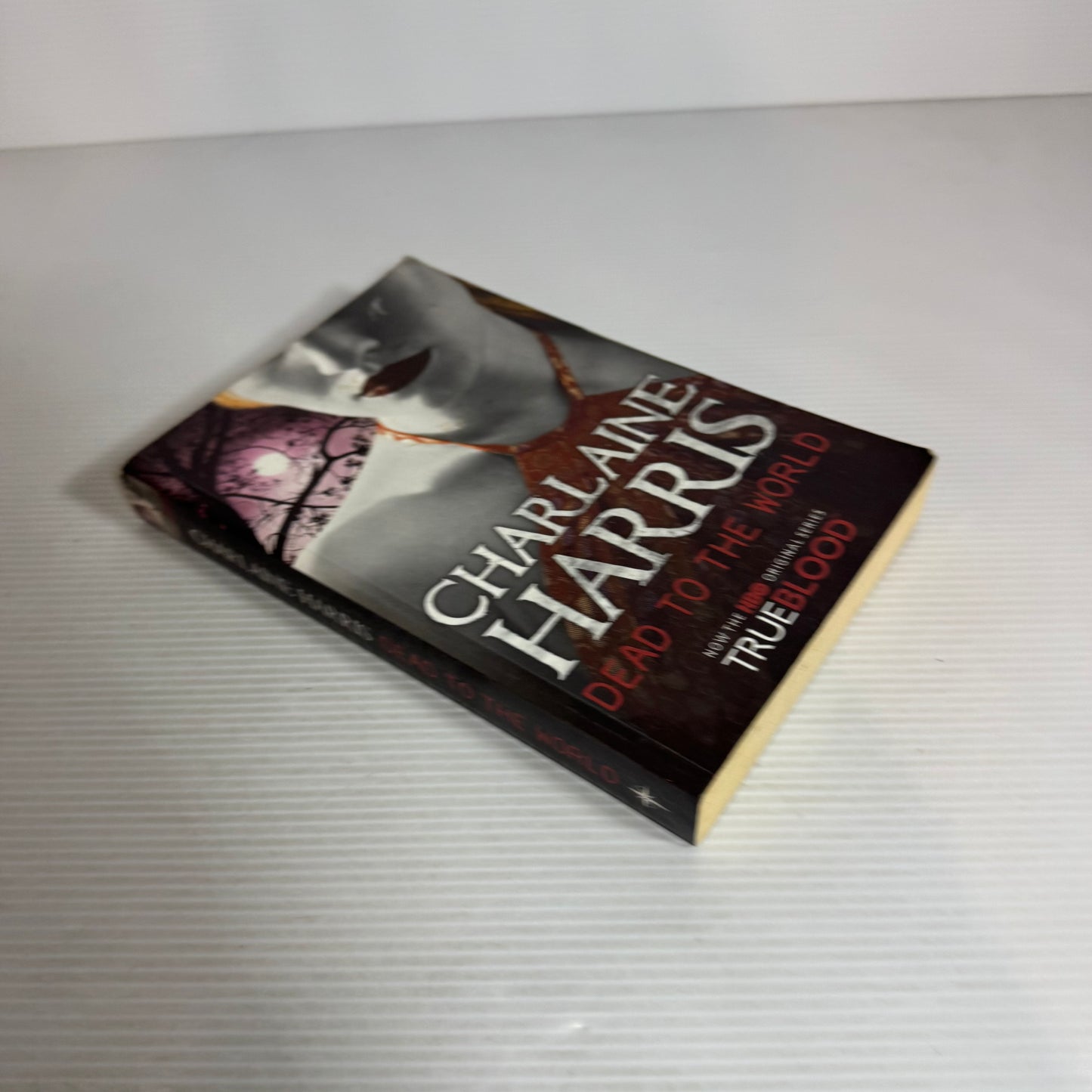 Dead to the World - Charlaine Harris