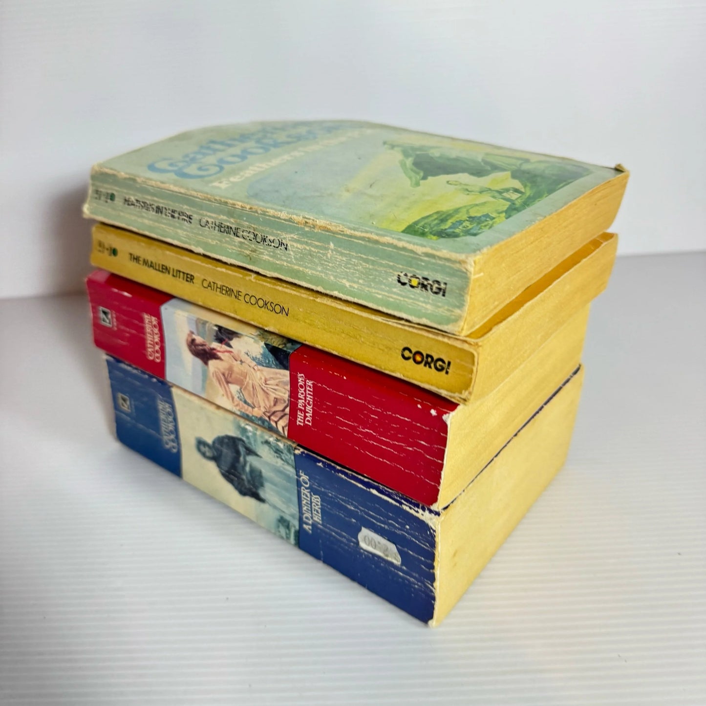 Catherine Cookson Vintage Book Bundle x 4 Books : The Mallen Litter, Feathers in the Fire, The Parson's Daughter, A  (2238)