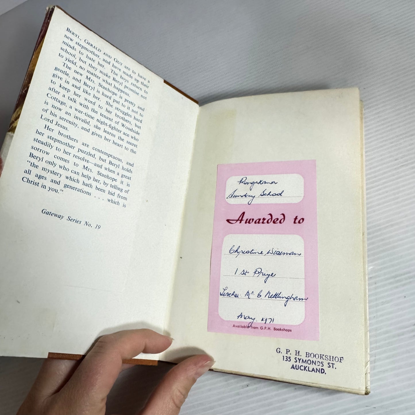 The Secret Of Woodside Cottage - L. V. Davidson (Vintage 1966)