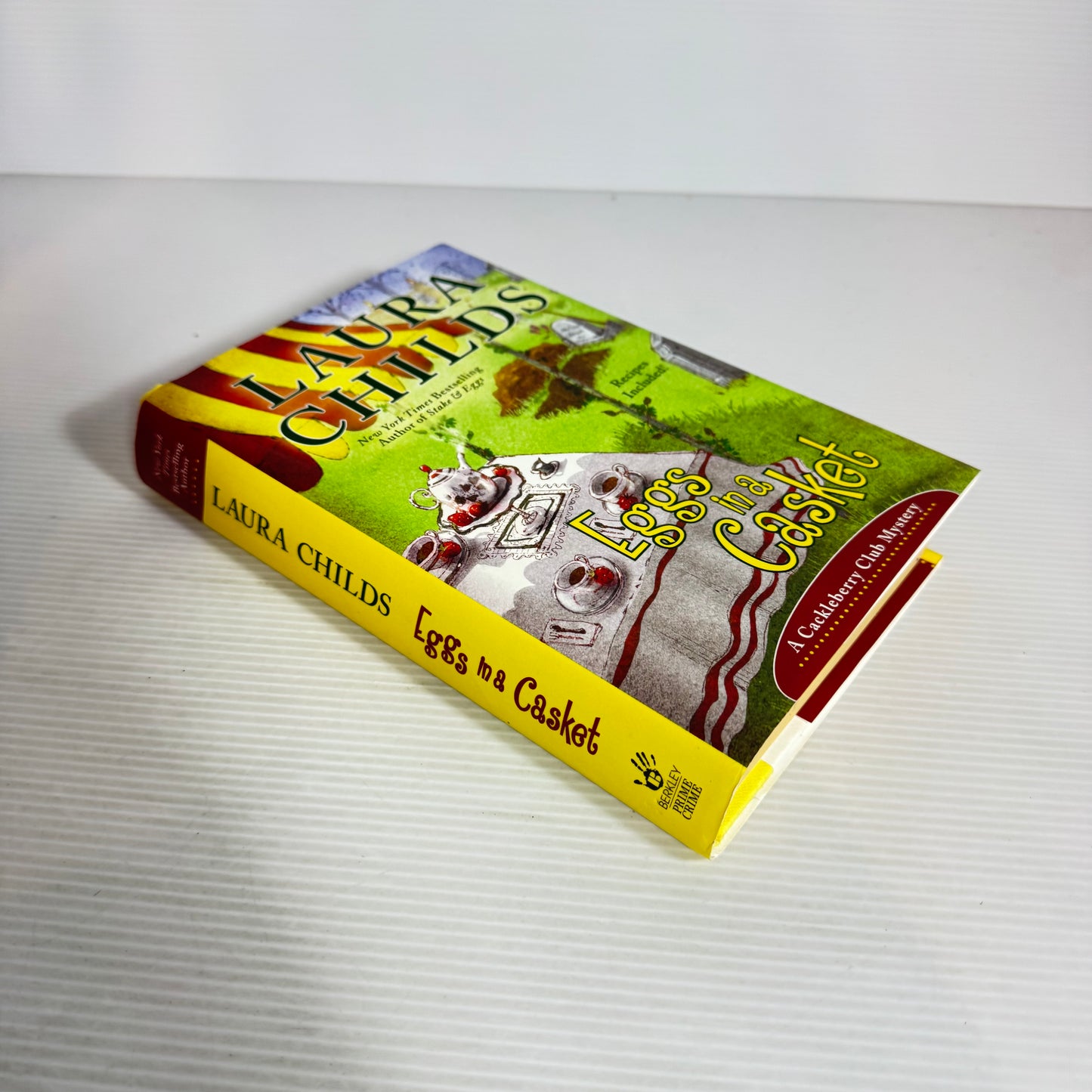 Eggs in a Casket - Laura Childs
