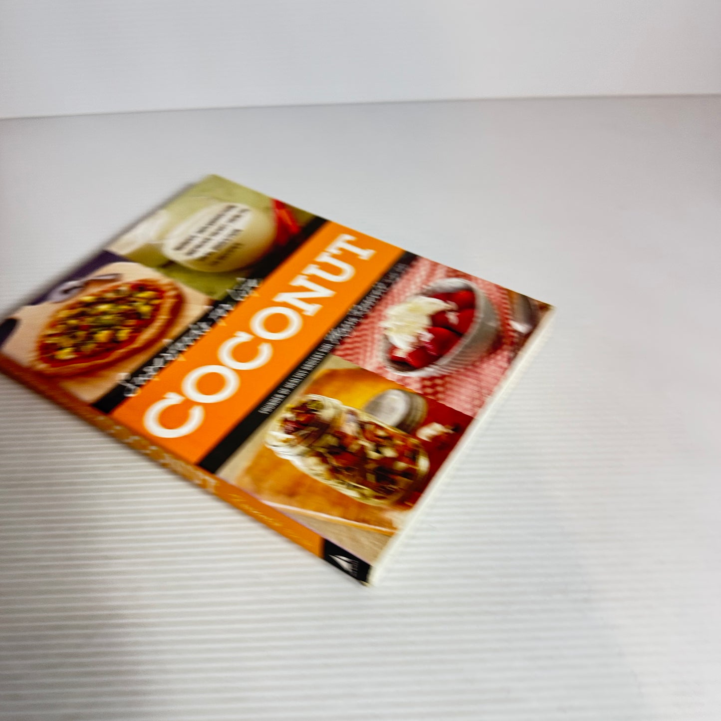 Superfoods for Life Coconut - Megan Rooservelt