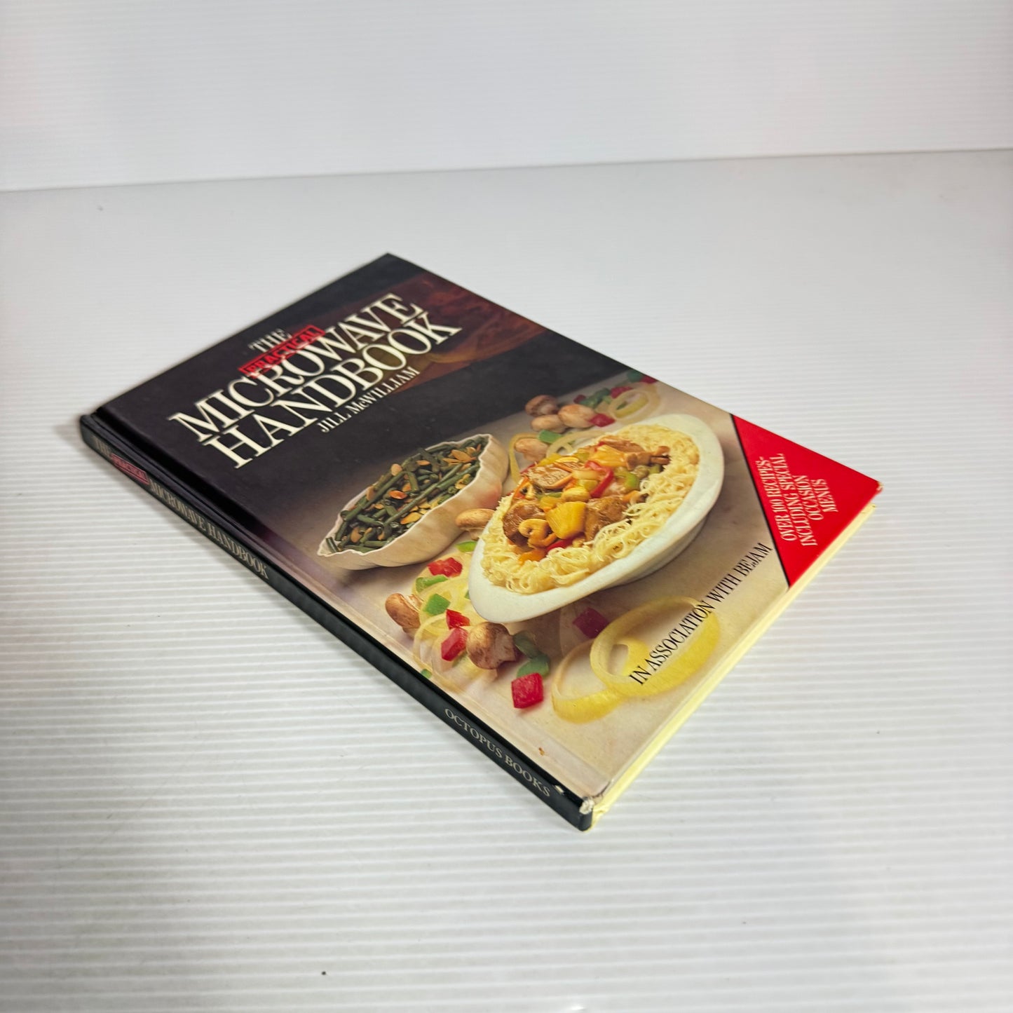 The Practical Microwave Handbook - Jill McWilliam (Vintage 1985)