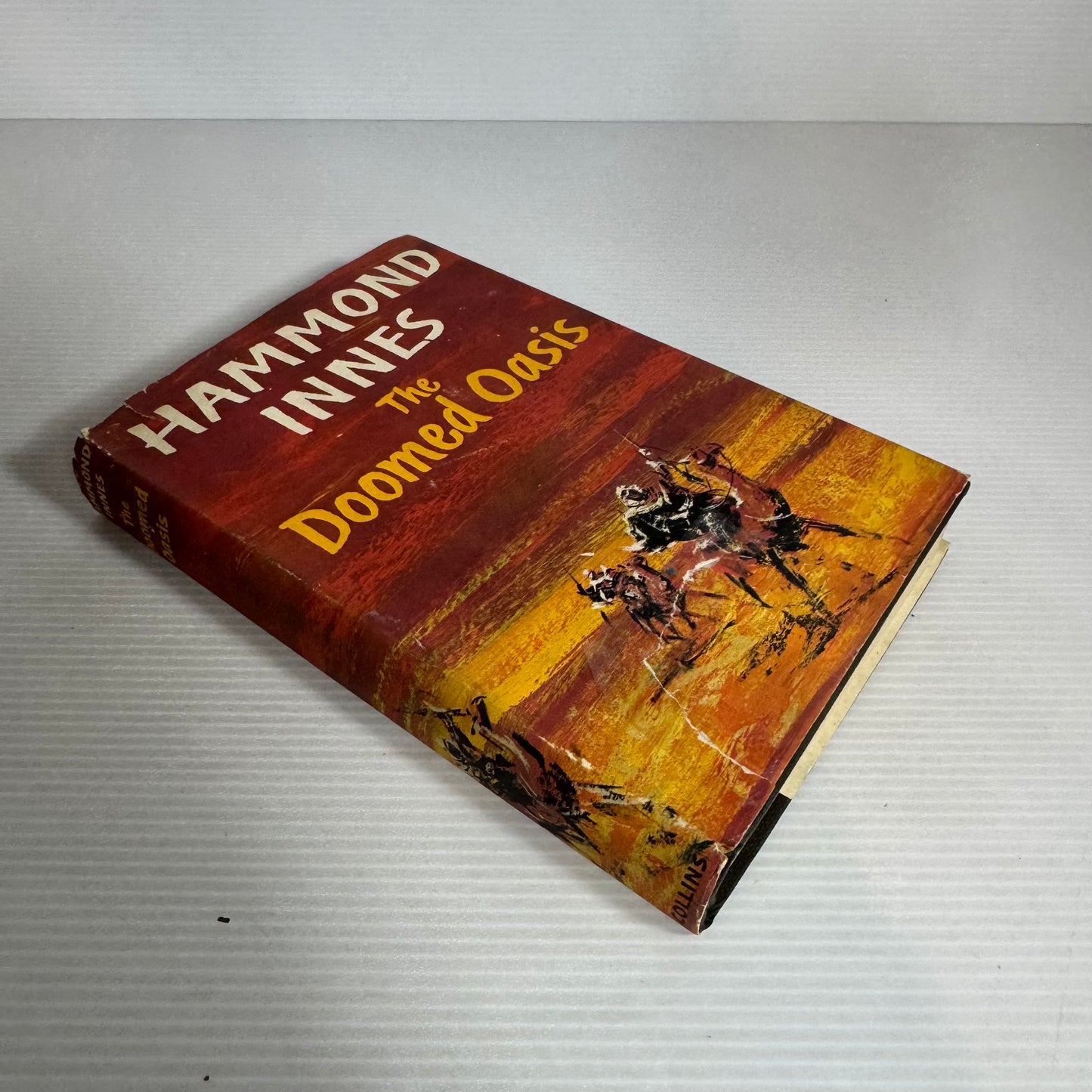 The Doomed Oasis - Hammond Innes (Vintage 1960)