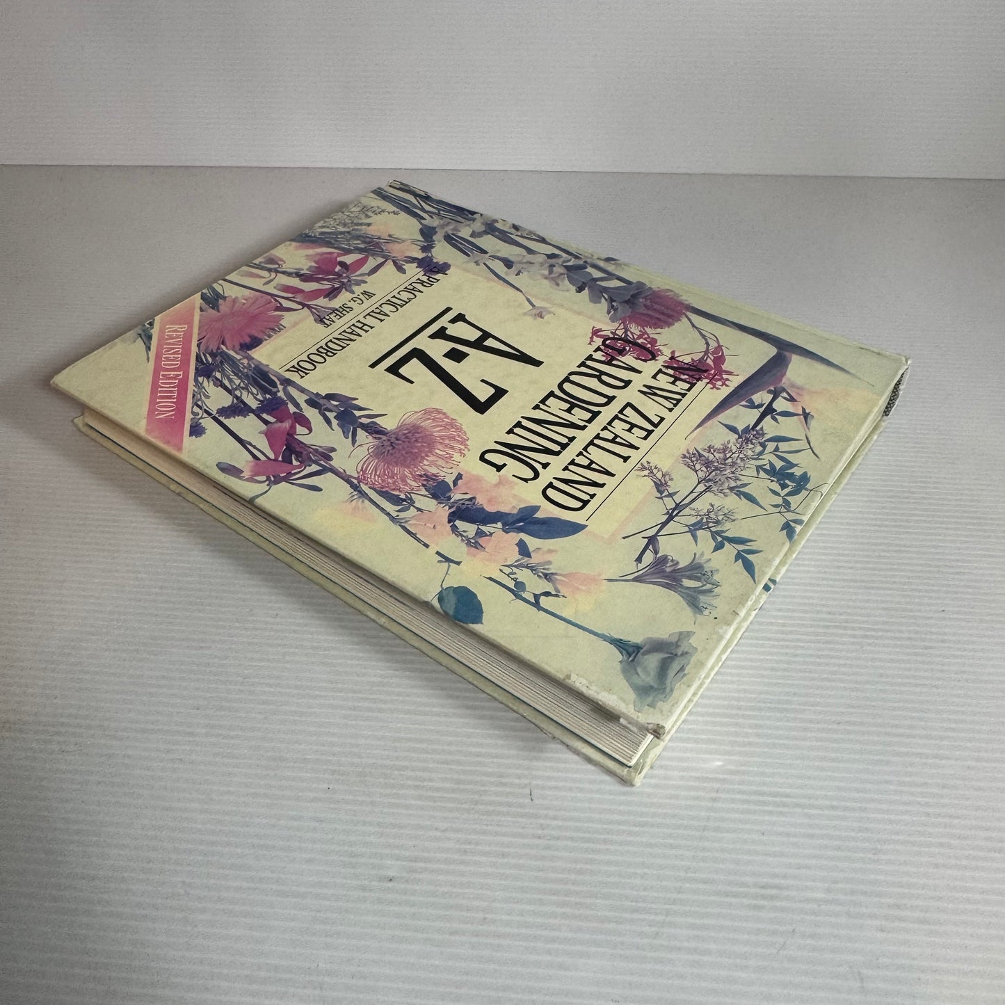 New Zealand Gardening A-Z A Practical Handbook - W.G. Sheat