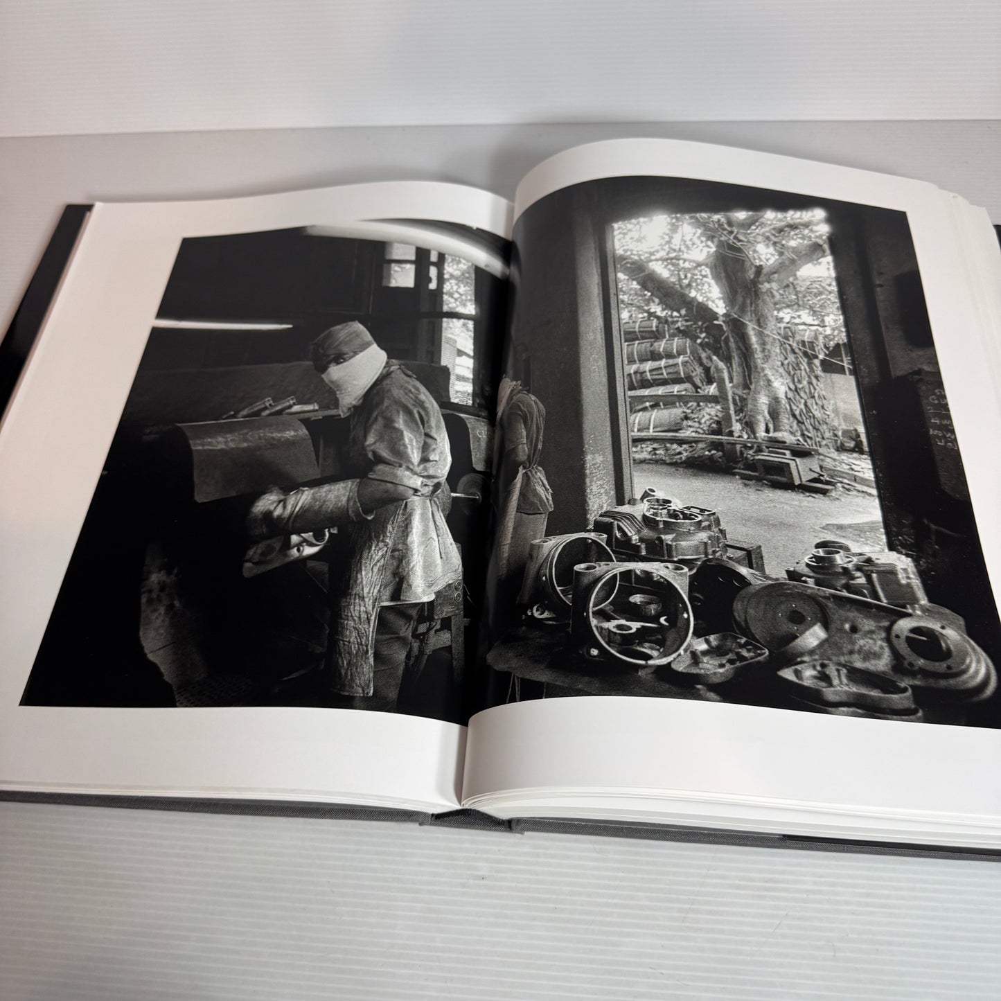 Workers - Sebastião Salgado - Aperture