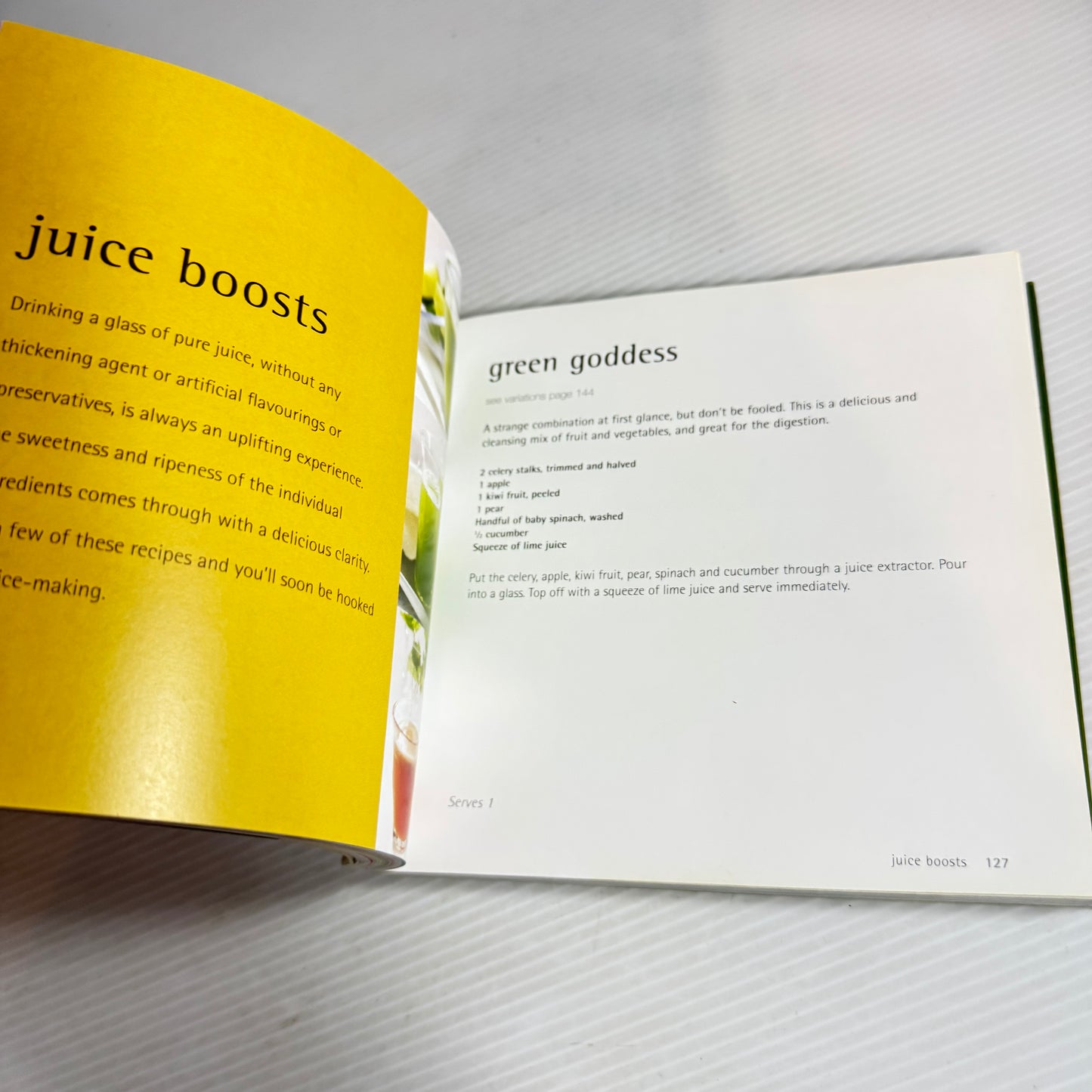 500 Juices & Smoothies - Christine Watson