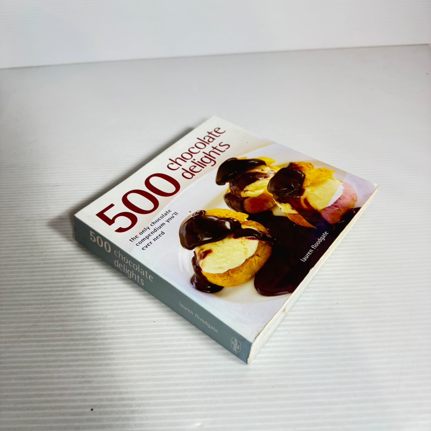 500 Chocolate Delights - Lauren Floodgate