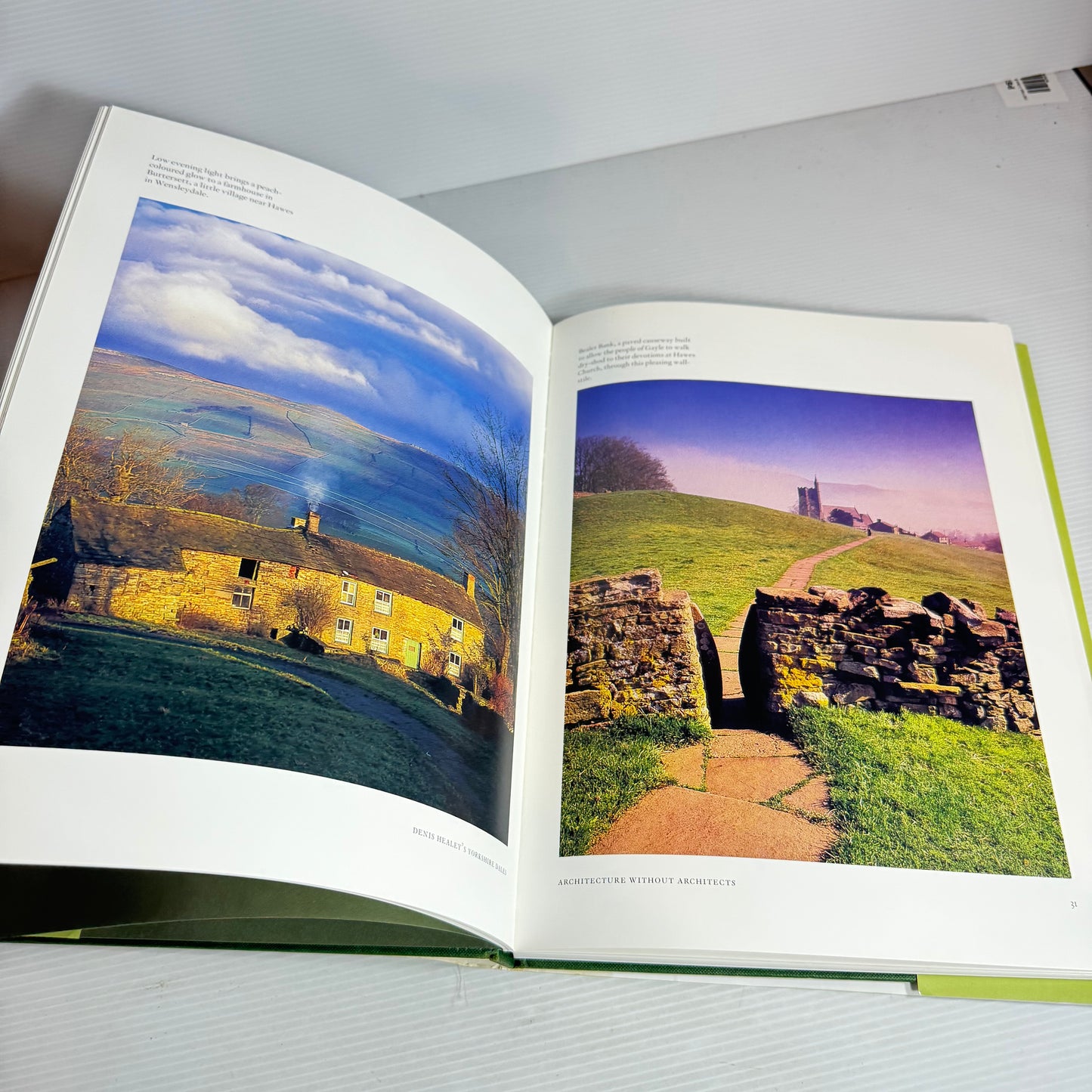 Denis Healey's Yorkshire Dales : A Celebration of the Yorkshire Dales Landscape
