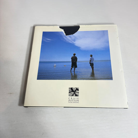 Seasons : The New Zealand Year - Photographs by Craig Potton Text by David Eggleton