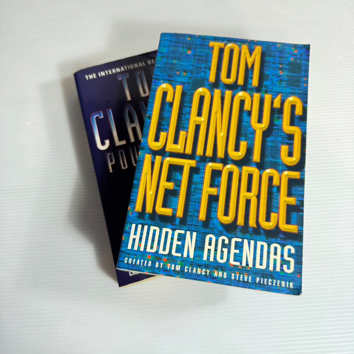 Tom Clancy Bundle x 2 : Politika & Hidden Agendas (3457)