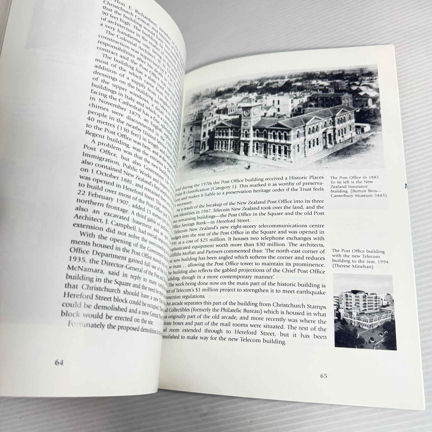 Round The Square : A History of Christchurch's Cathedral Square
