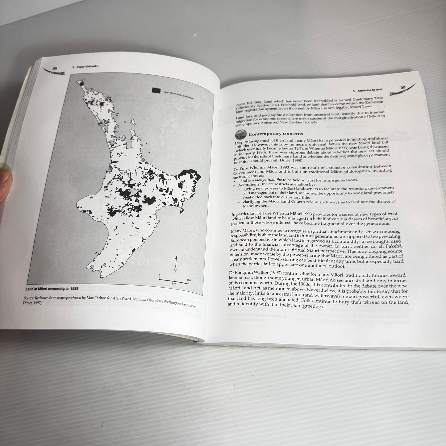 Ki Te Whaiao : An Introduction to Māori Culture and Society - Edited by Ka'ai, Moorfield, Reilly, Mosley