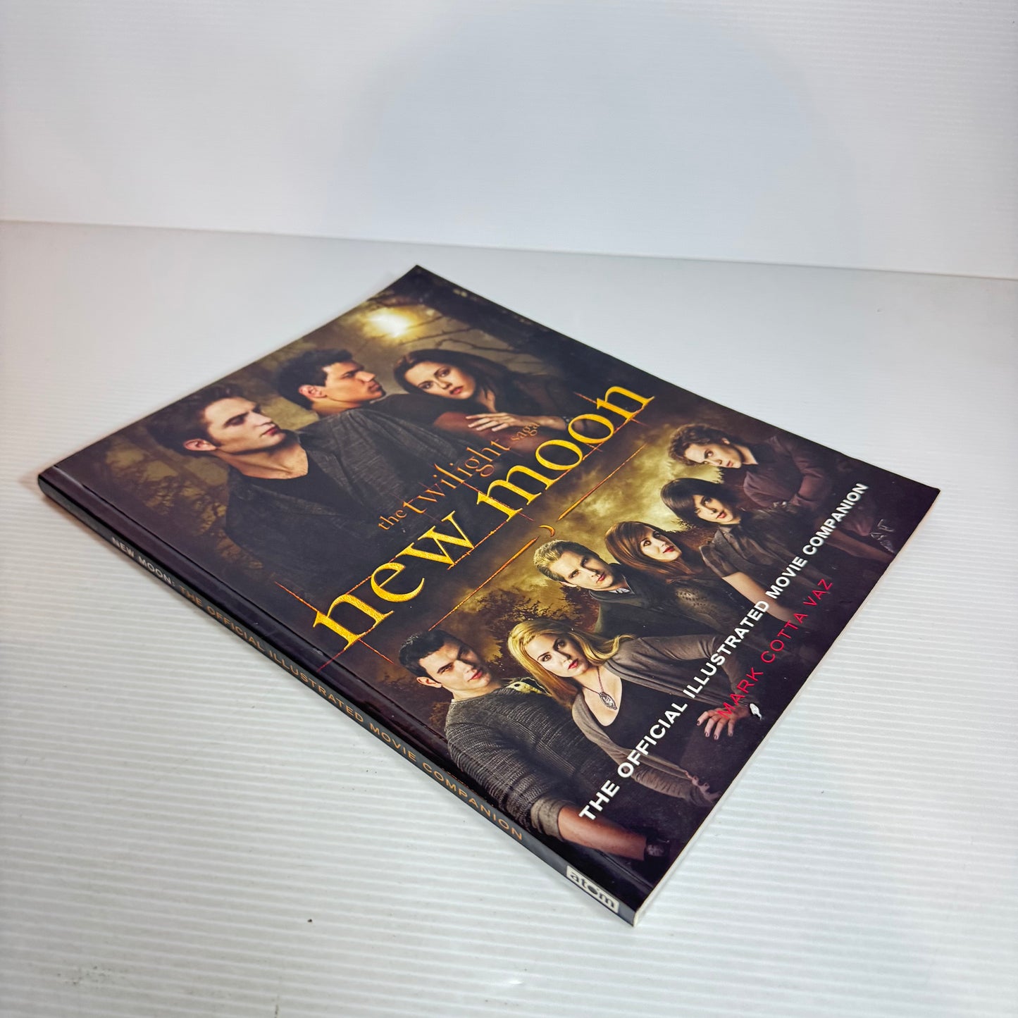 The Twilight : New Moon - The Official Illustrated Movie Companion - Mark Cotta Vaz