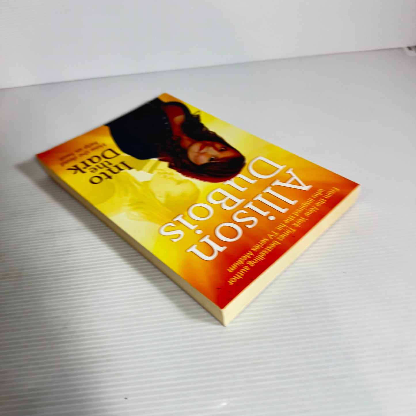 Into The Dark - Allison Dubois