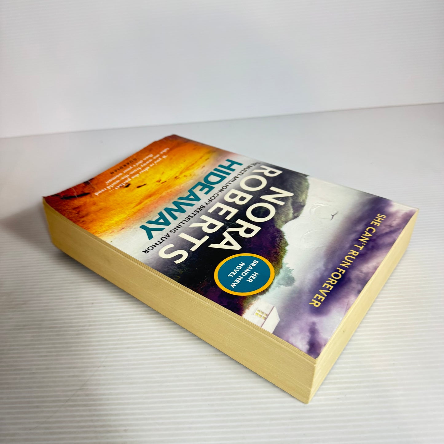Hideaway - Nora Roberts
