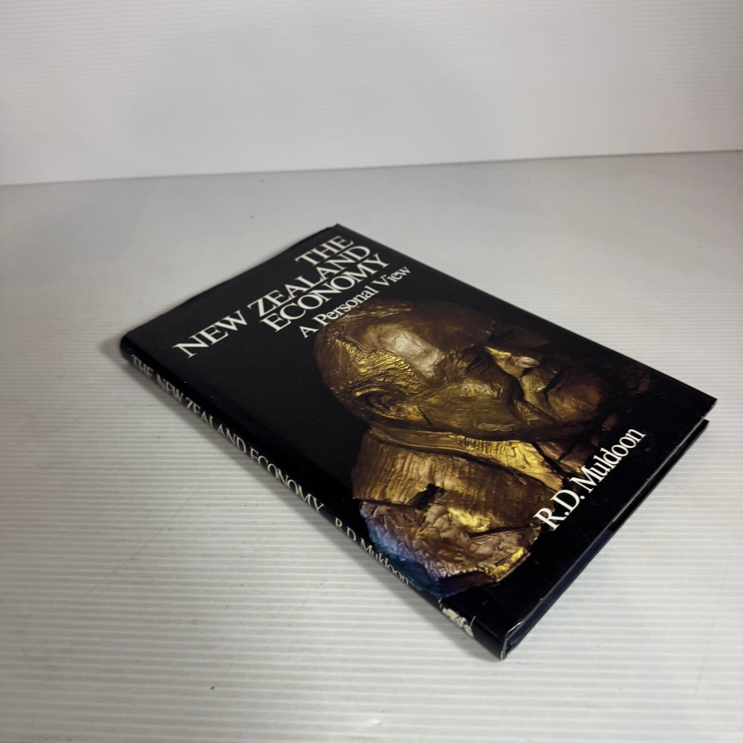 The New Zealand Economy : A Personal View - R. D. Muldoon (Vintage First Edition Signed 1985)