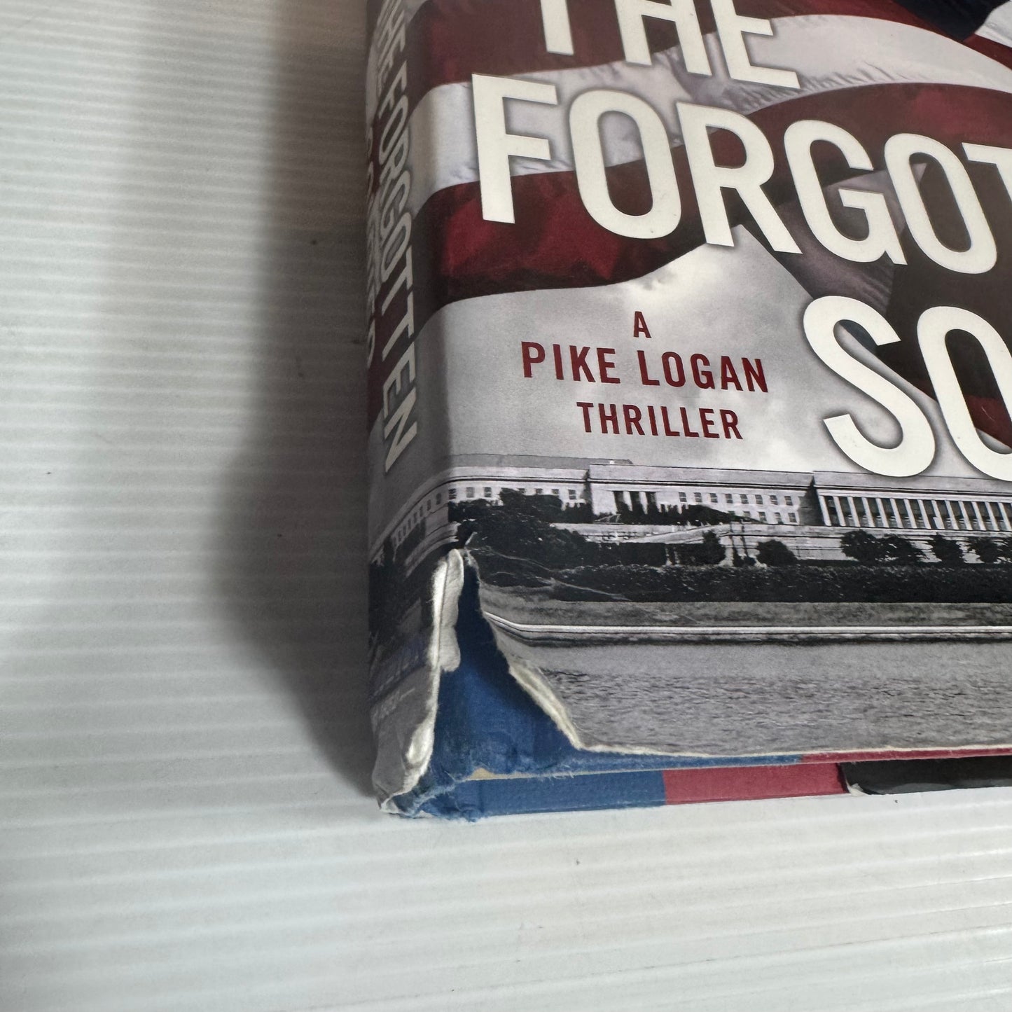 The Forgotten Soldier - Brad Taylor