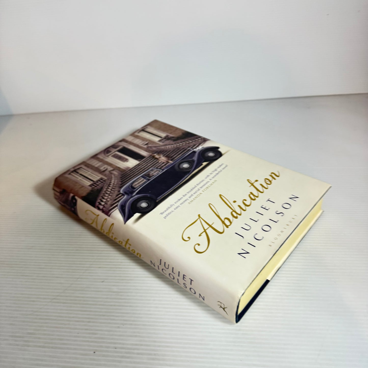 Abdication - Juliet Nicolson