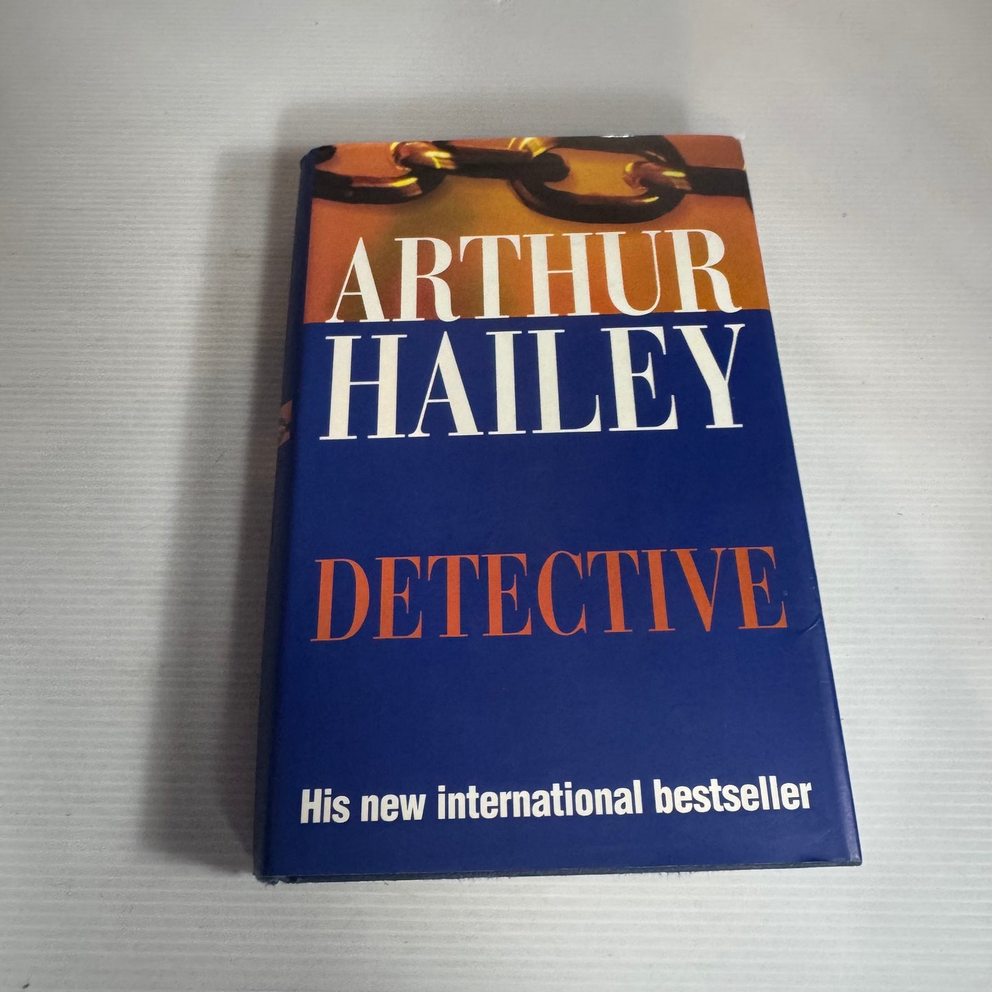 Detective - Arthur Hailey