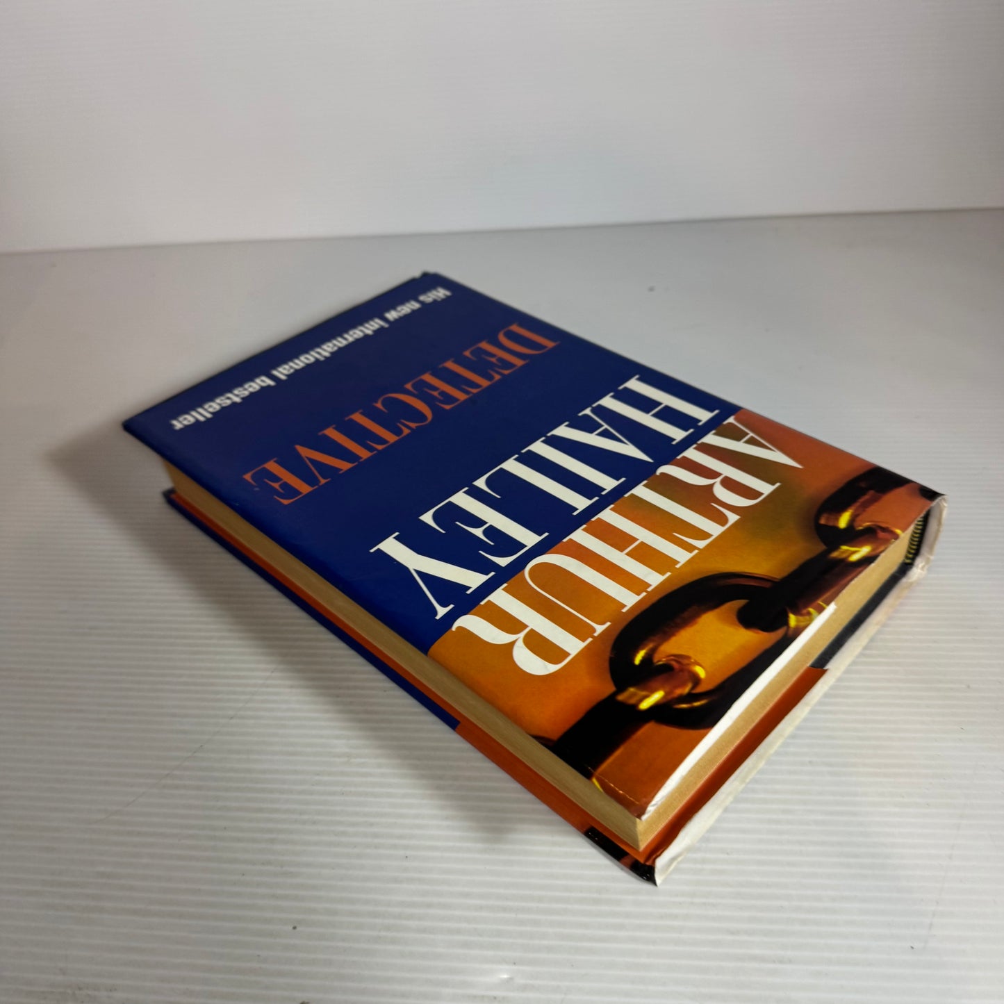 Detective - Arthur Hailey