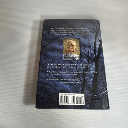 The Silver Blade - Sally Gardner