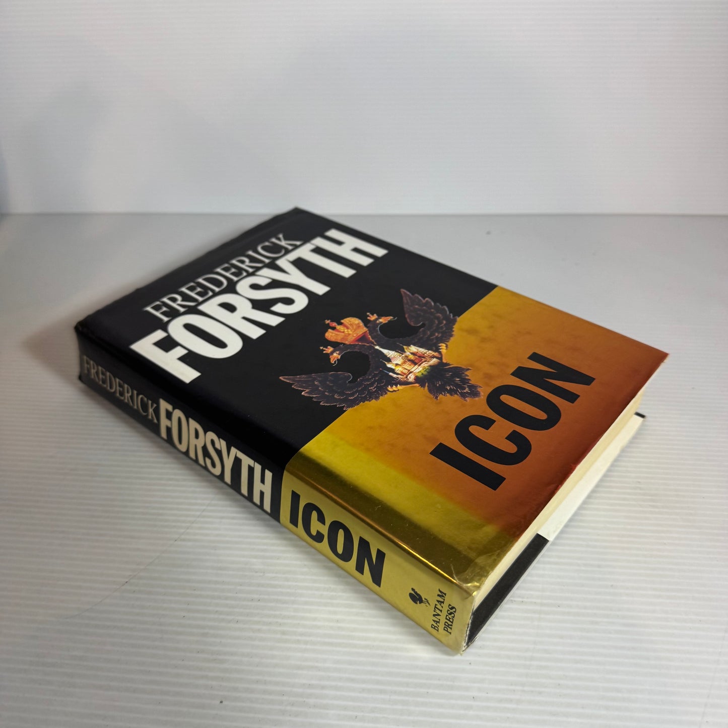 Icon - Frederick Forsyth