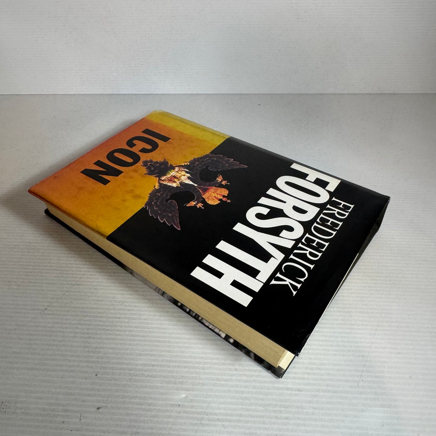Icon - Frederick Forsyth
