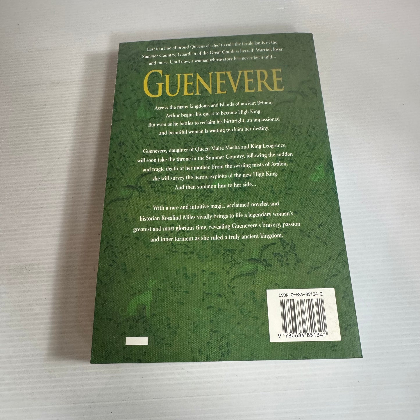 Guenevere : The Queen of the Summer Country - Rosalind Miles