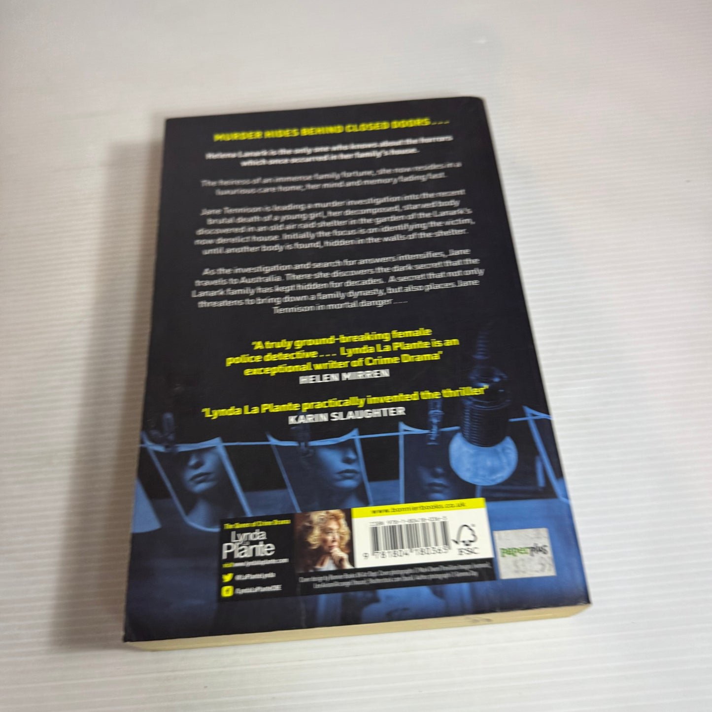 Dark Rooms - Lynda La Plante
