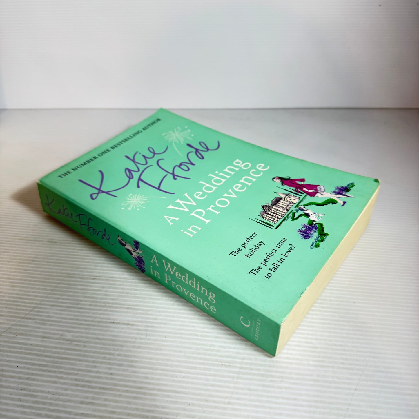 A Wedding in Provence - Katie Fforde