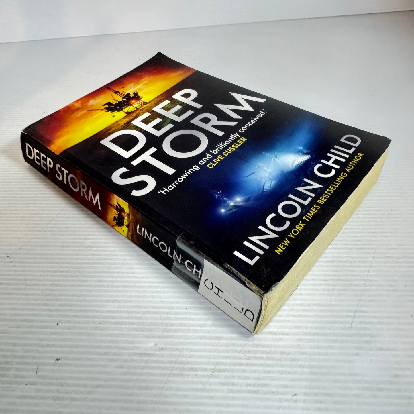 Deep Storm - Lincoln Child