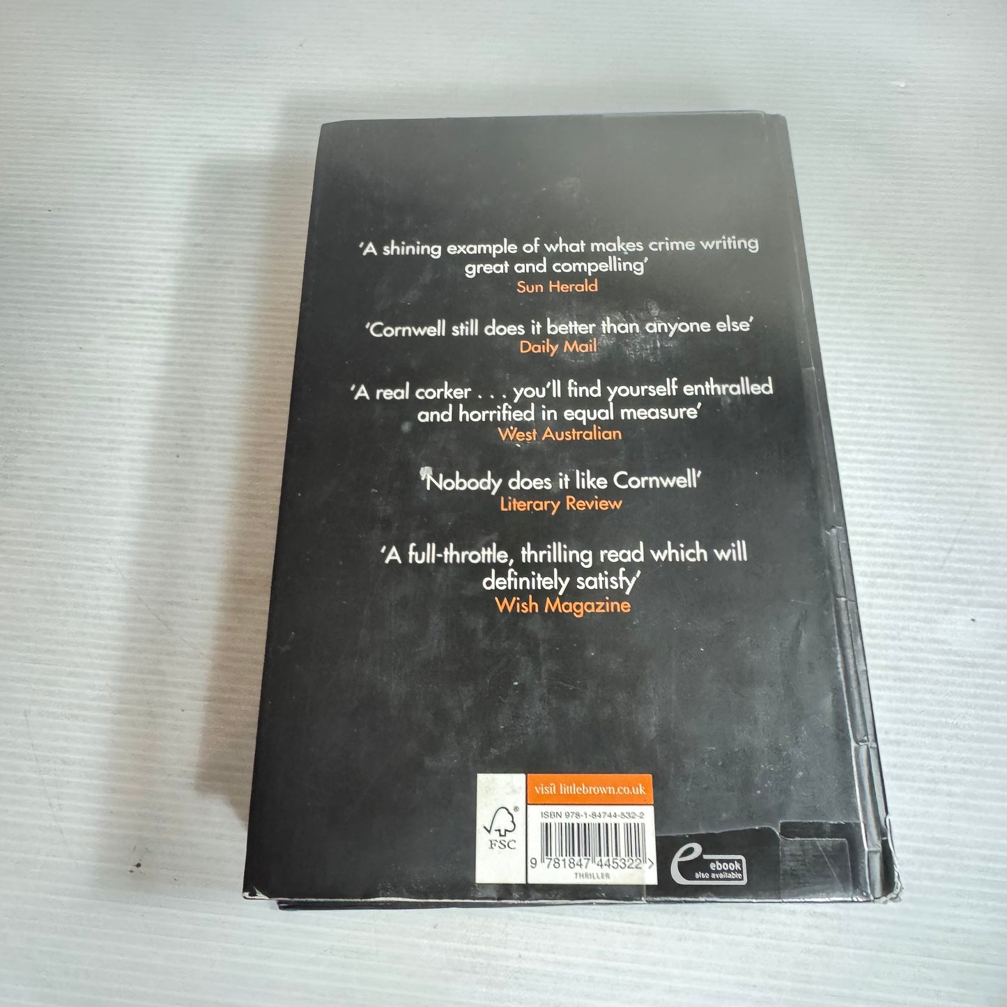 Dust - Patricia Cornwell