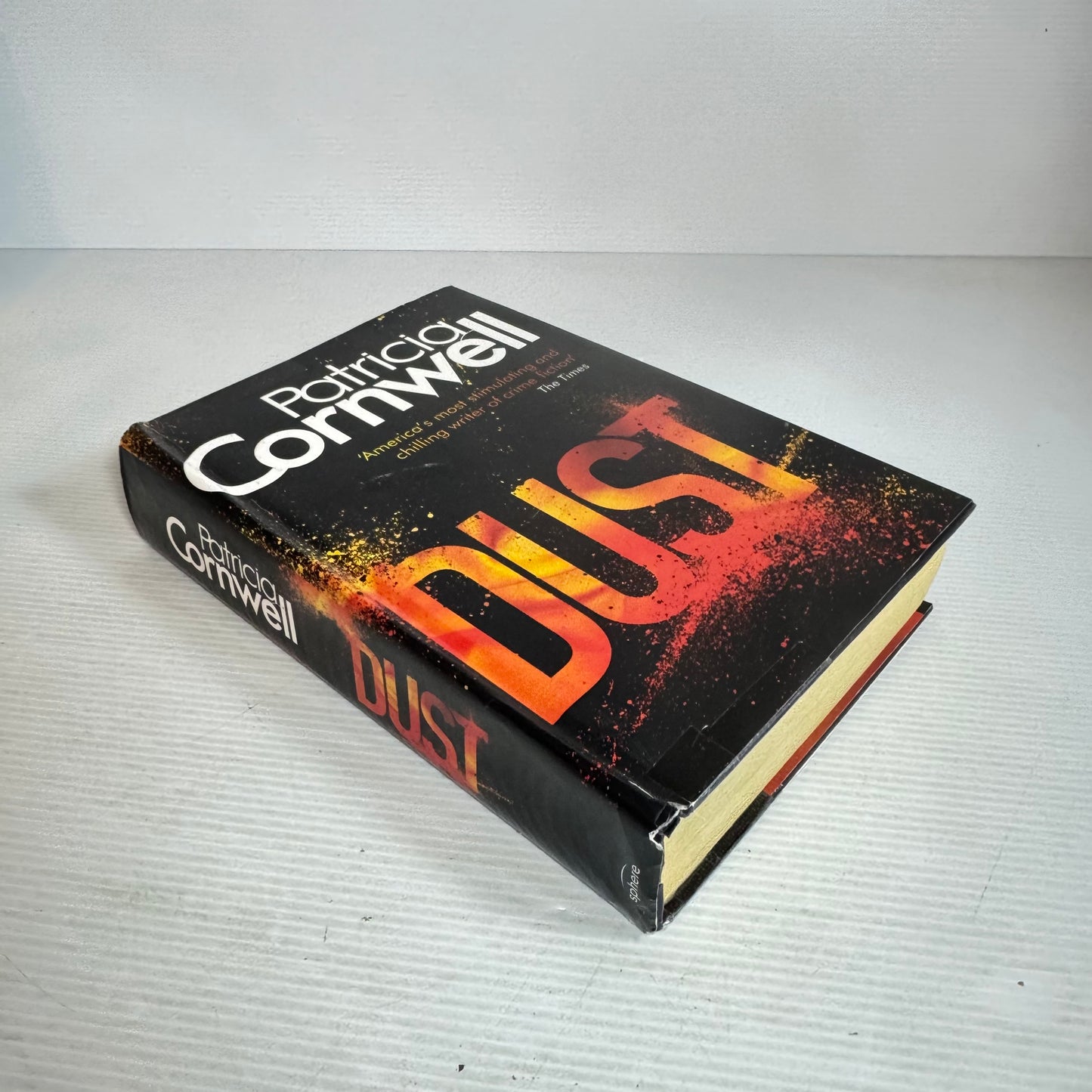 Dust - Patricia Cornwell