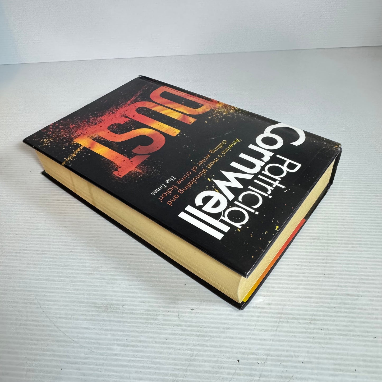 Dust - Patricia Cornwell