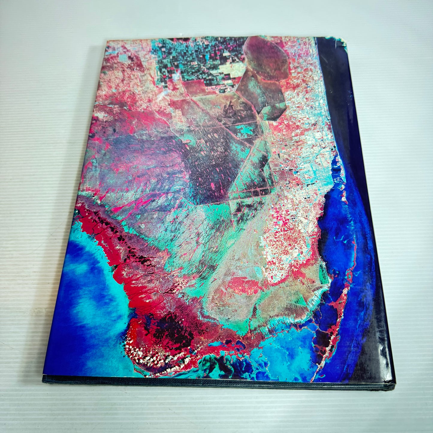 Man of Earth : The Marks of Man A Survey from Space - Charles Sheffield