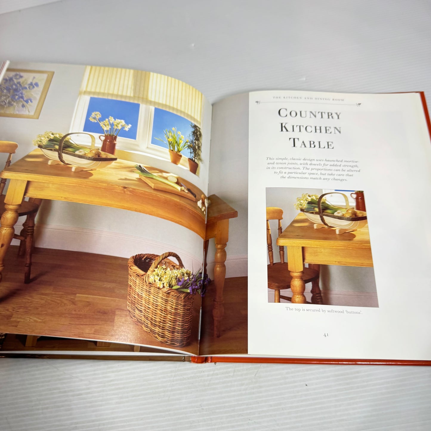 Traditional Woodworking : The Kitchen And Dining Room (Vintage 1988)
