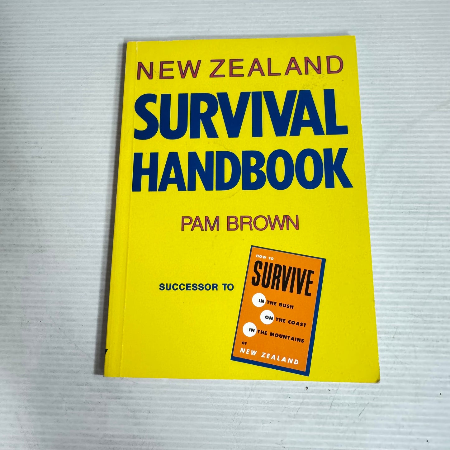 New Zealand Survival Handbook - Pam Brown