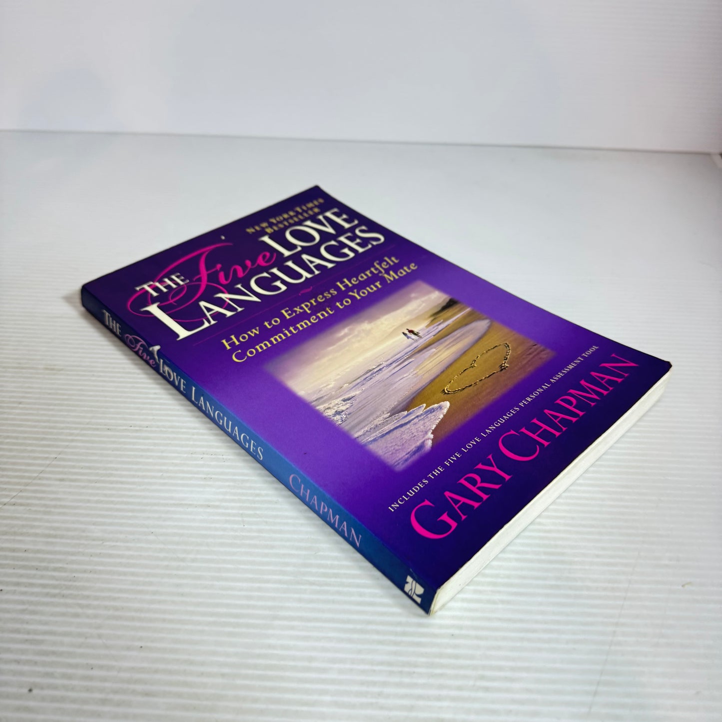 The Five Love Languages : How to Express Heartfelt Commitment to Your Mate - Gary Chapman