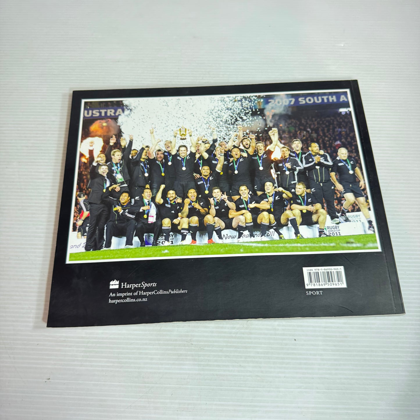 Black Where It Belongs - Bob Howit