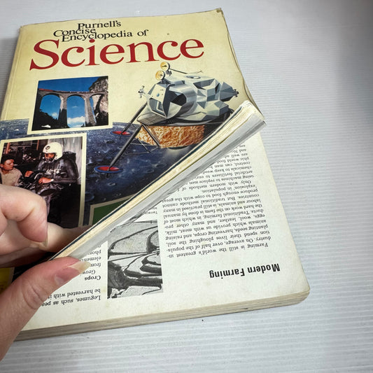 Purnell's Concise Encyclopaedia of Science (Vintage 1974)