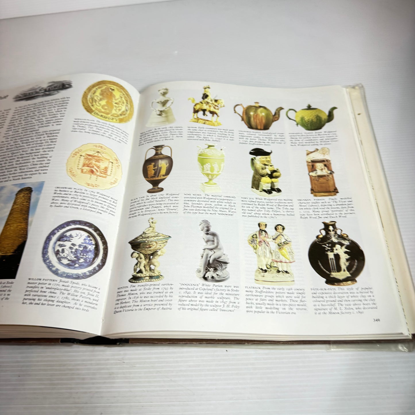 Illustrated Guide To Britain - AA (Vintage 1976)